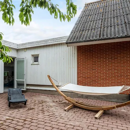 Family Fun With Fjord View - By Traum *