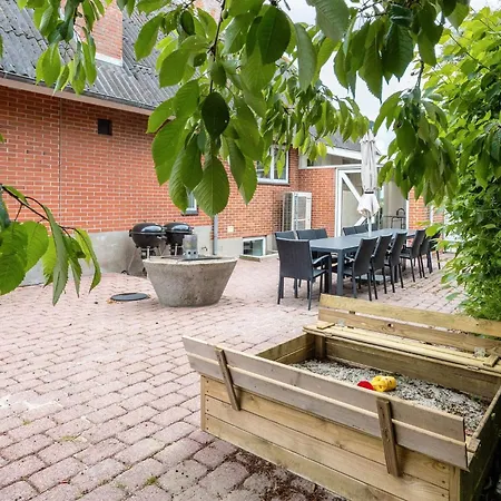 Family Fun With Fjord View - By Traum Holiday home Thyholm