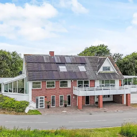 Family Fun With Fjord View - By Traum Holiday home Thyholm