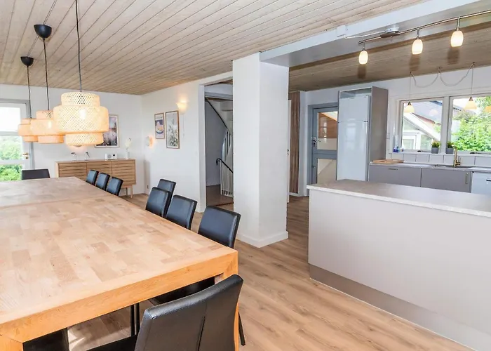 Family Fun With Fjord View - By Traum Holiday home