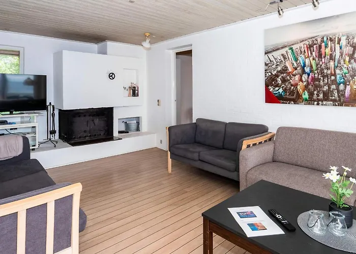 Family Fun With Fjord View - By Traum Holiday home Thyholm
