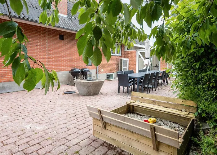 Family Fun With Fjord View - By Traum Holiday home Thyholm
